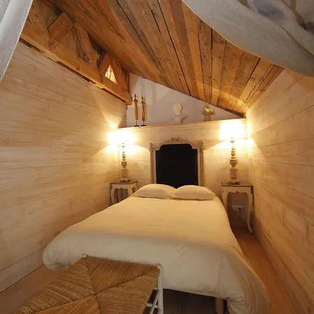 L'annexe Du Chateau Des Girards Holiday home